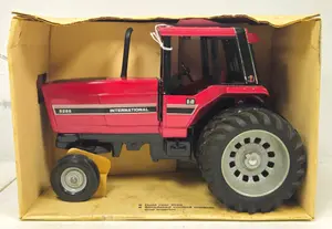 International 5288 Tractor with Cab