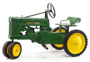 Eska John Deere Pedal Tractor