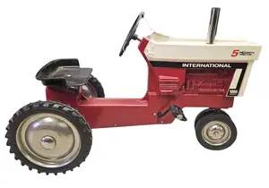 International 1066 Pedal Tractor