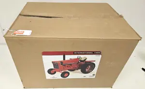 1/8 Scale International 1466 WF Tractor