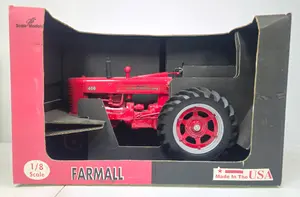1/8 Scale Case International 400 NF Tractor