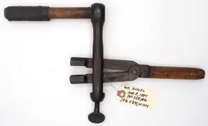 14.5''L Unmarked William Russel