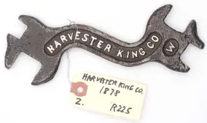 7.25''L "Harvester King Co W"