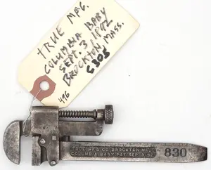 5.25''L True Mfg Co. Columbia Baby