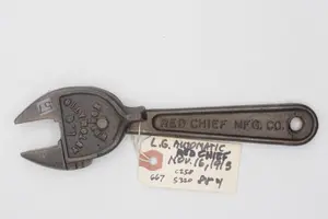 8''L "Red Chief Mfg Co"
