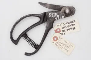 7.75''L W.E. Snediker band cutter