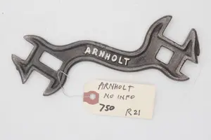 7.25''L "Arnholt"