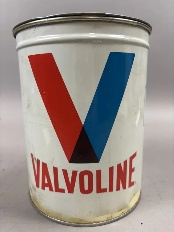 Valvoline BG-2 Medium Wheel Bearing 1LB Grease Can from auction in Jackson, Michigan — image 11