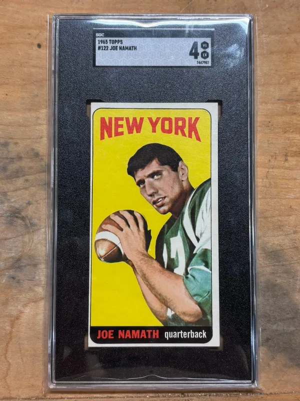 Sports Cards, Autographs & Memorabilia — image 1