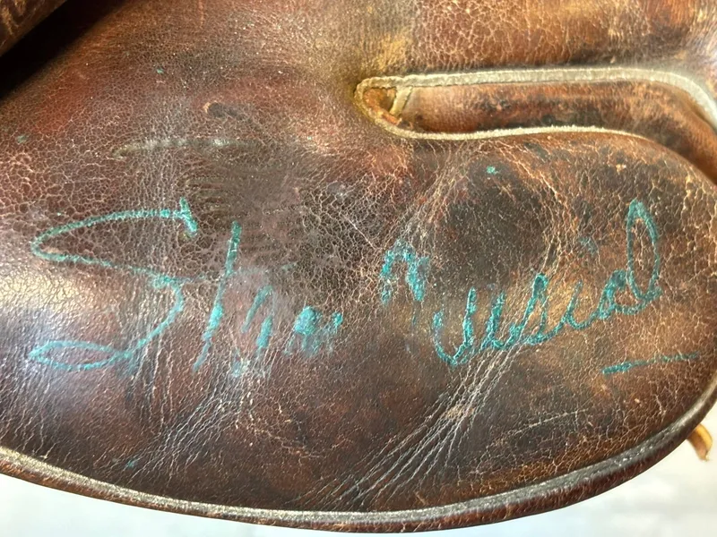 Stan Musial HOF Signed Rawlings PMM Baseball Mitt from auction in Jackson, Michigan — image 10