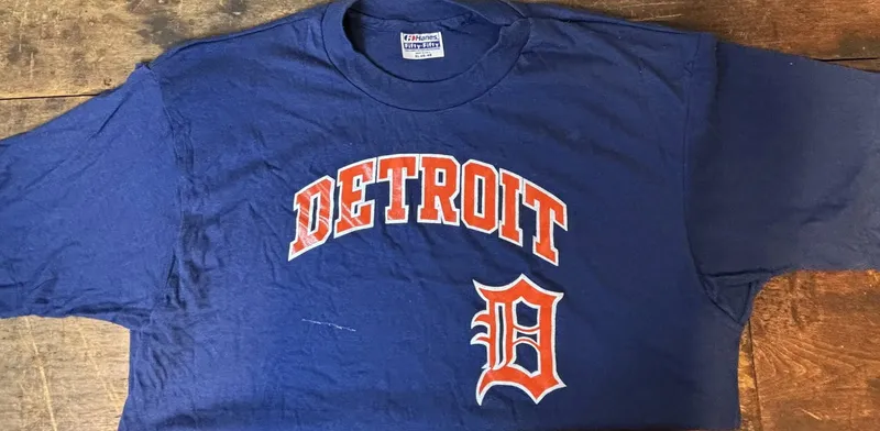 Detroit Tigers Hanes 1980s XL Original T-Shirt from auction in Jackson, Michigan — image 16