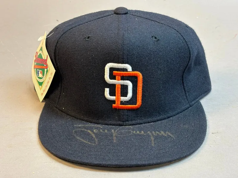 Tony Gwynn Signed San Diego Padres Baseball Hat from auction in Jackson, Michigan — image 34