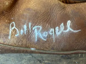 Detroit Tigers Bill Roggell Signed Baseball Mitt