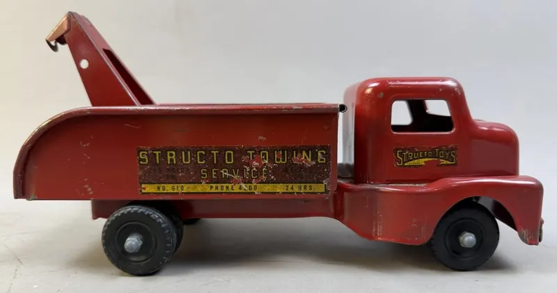 Structo Towing Service Pressed Steel No 910 Truck from auction in Jackson, Michigan — image 43
