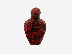 Vintage Chinese Red Carved Cinnabar Snuff Bottle