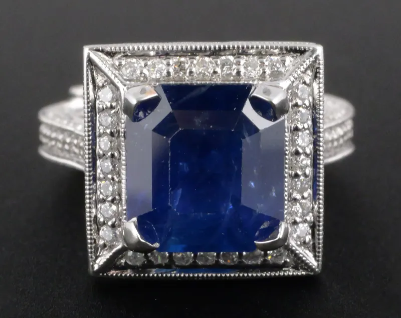 18K Gold Sapphire & Diamond Ring from auction in Clearwater, Florida — image 32