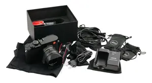 Leica Q2 Camera Original Box Manuals Accessories
