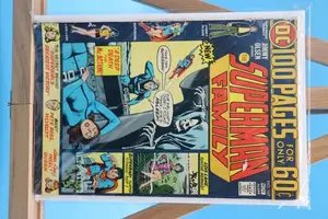 Comics & Toys Auction — image 1