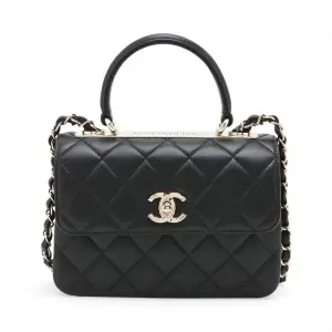 26986 | Saturday Essentials: Handbags — image 1
