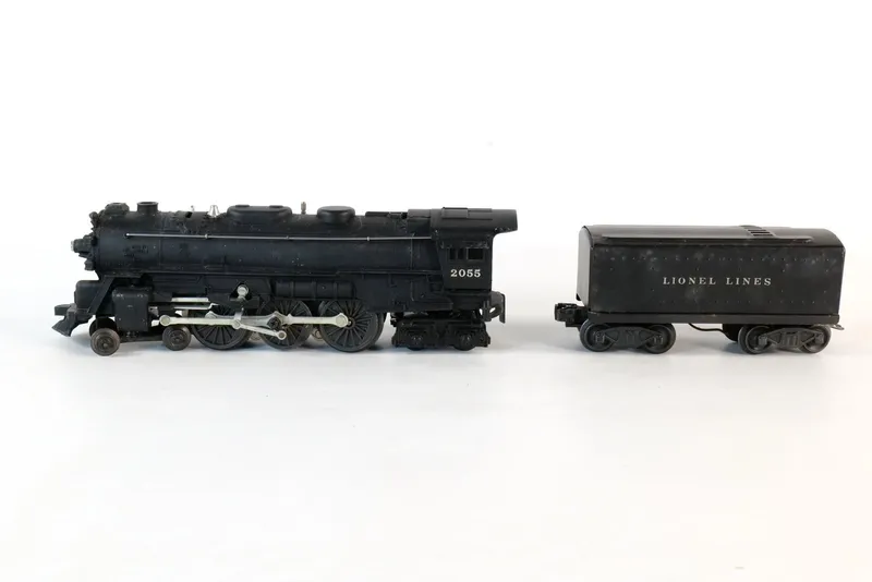Vintage 1954 Lionel Postwar O - Gauge Train Set from auction in Williamstown, New Jersey — image 8