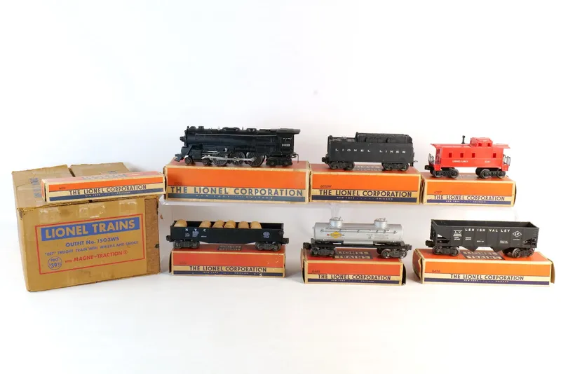 Vintage 1953 Lionel Postwar O - Gauge Steam Freight Train Set from auction in Williamstown, New Jersey — image 10