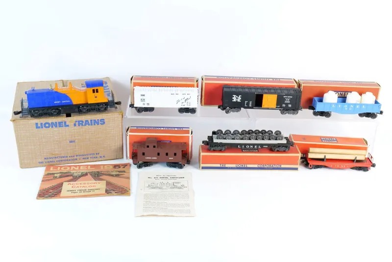 Vintage 1957 Lionel Postwar Train Set from auction in Williamstown, New Jersey — image 30