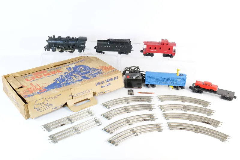 Vintage Lionel 1961 Postwar No. 1109 Steam Freighter Set from auction in Williamstown, New Jersey — image 41