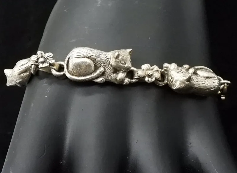 Carol Felley Sterling Cat Charm Bracelet from auction in Ottawa, Ohio — image 32