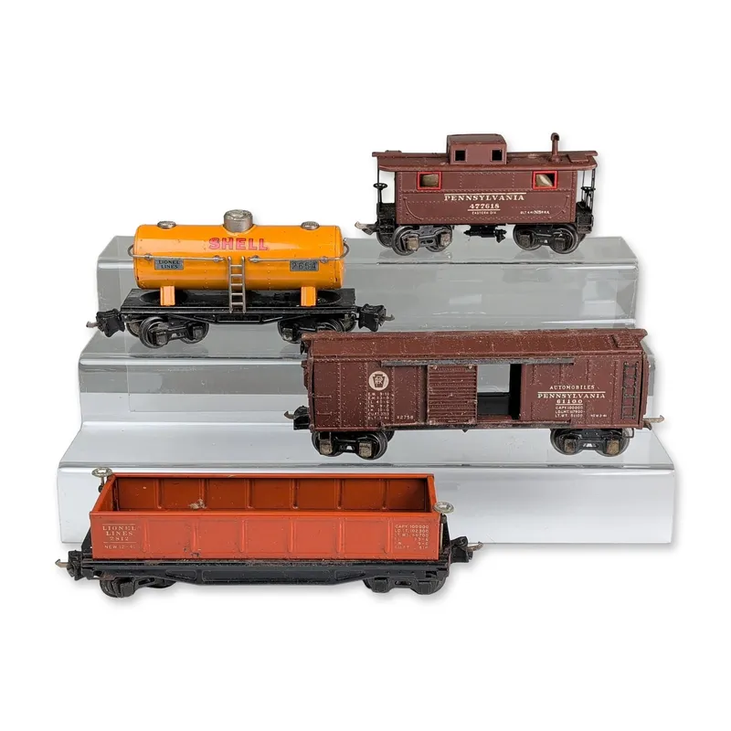 Group of Four Lionel Electric Trains, Prewar O Gauge Freight Cars from auction in Hollywood, Florida — image 8