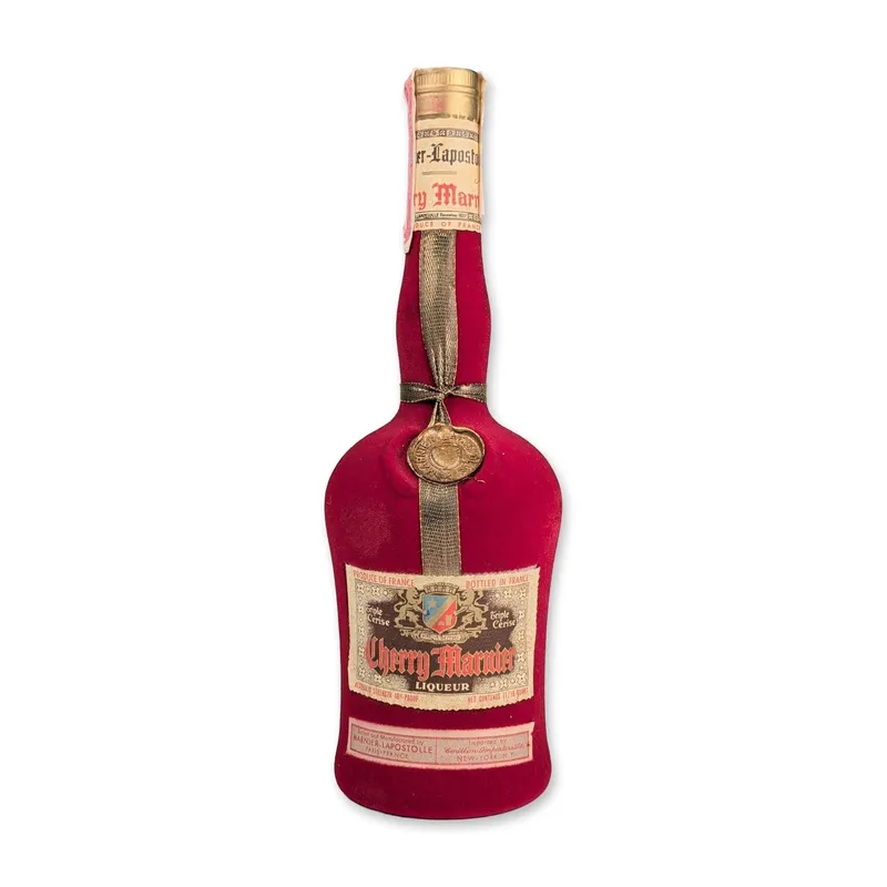 Marnier-Lapostolle Cherry Marnier Red Velvet Liqueur Bottle in Carrying Box from auction in Hollywood, Florida — image 39
