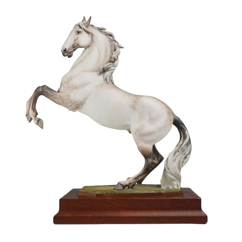 Kaiser Limited Edition Porcelain Horse Sculpture, Maestoso from auction in Hollywood, Florida — image 17