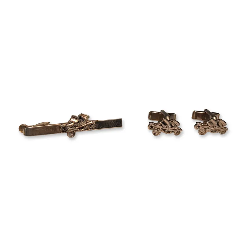2pc Vintage Automobile Gold Tone Tie and Cufflinks Set from auction in Hollywood, Florida — image 31