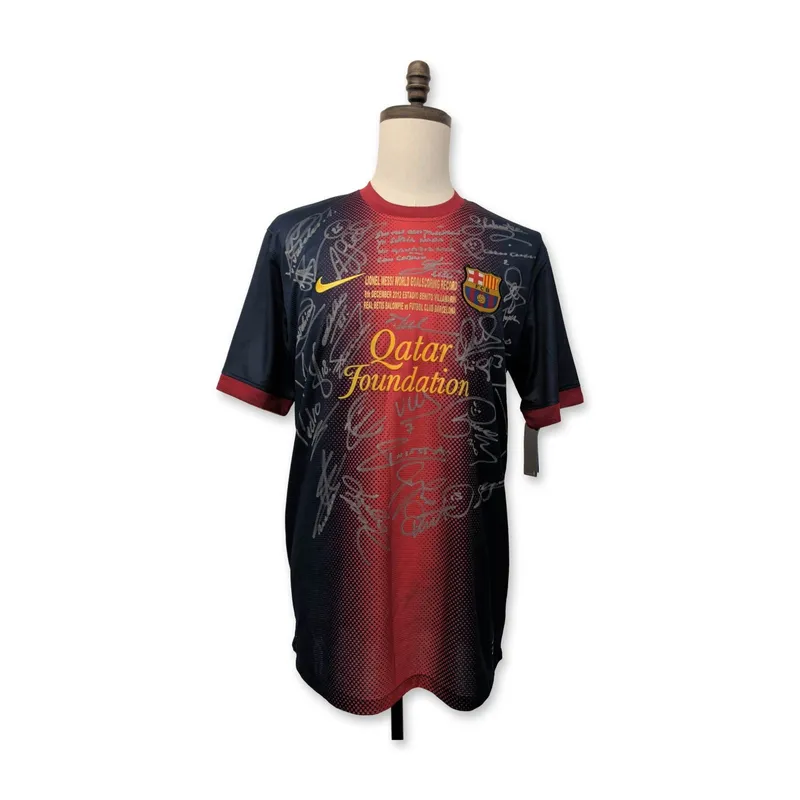 Nike FC Barcelona 2012-2013 Team Signed Messi Soccer Jersey from auction in Hollywood, Florida — image 27