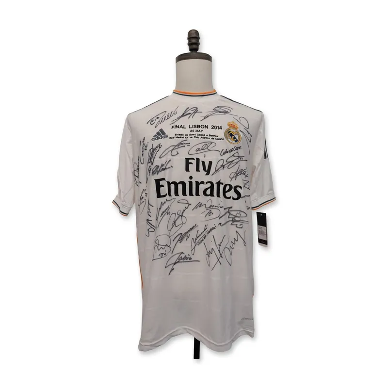 Real Madrid Signed 2014 Champions League Soccer Jersey from auction in Hollywood, Florida — image 38