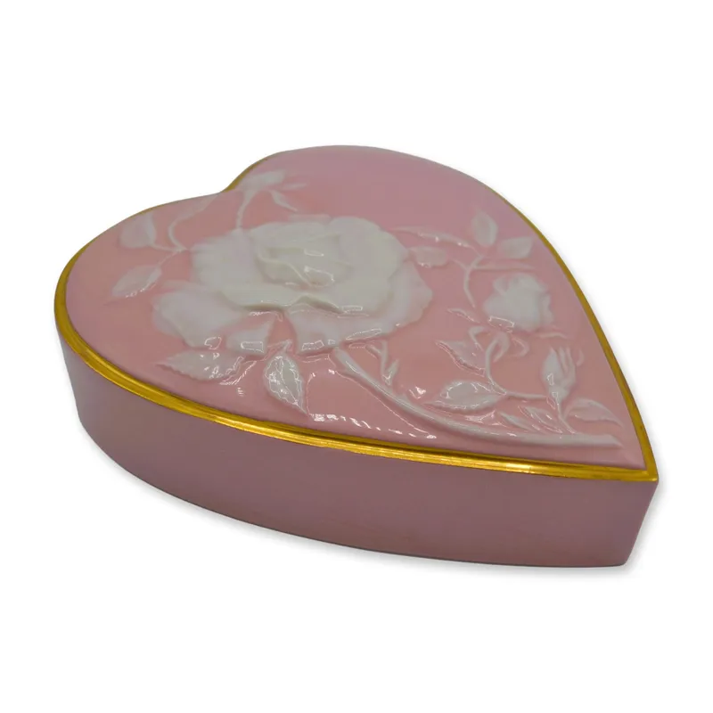 Boehm Porcelain Heart Paperweight, 1992 from auction in Hollywood, Florida — image 15