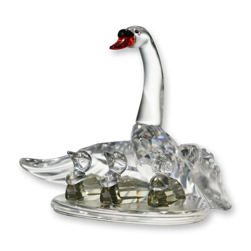 Swarovski Crystal Swan Family Figurine from auction in Hollywood, Florida — image 34