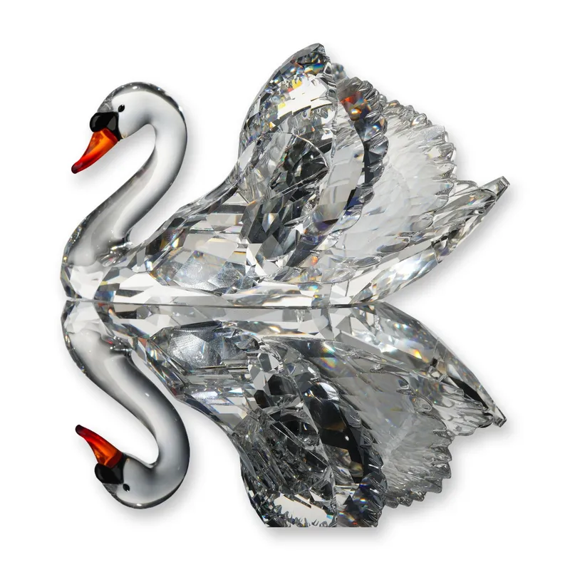 Swarovski Crystal Graceful Swan Figurine from auction in Hollywood, Florida — image 33
