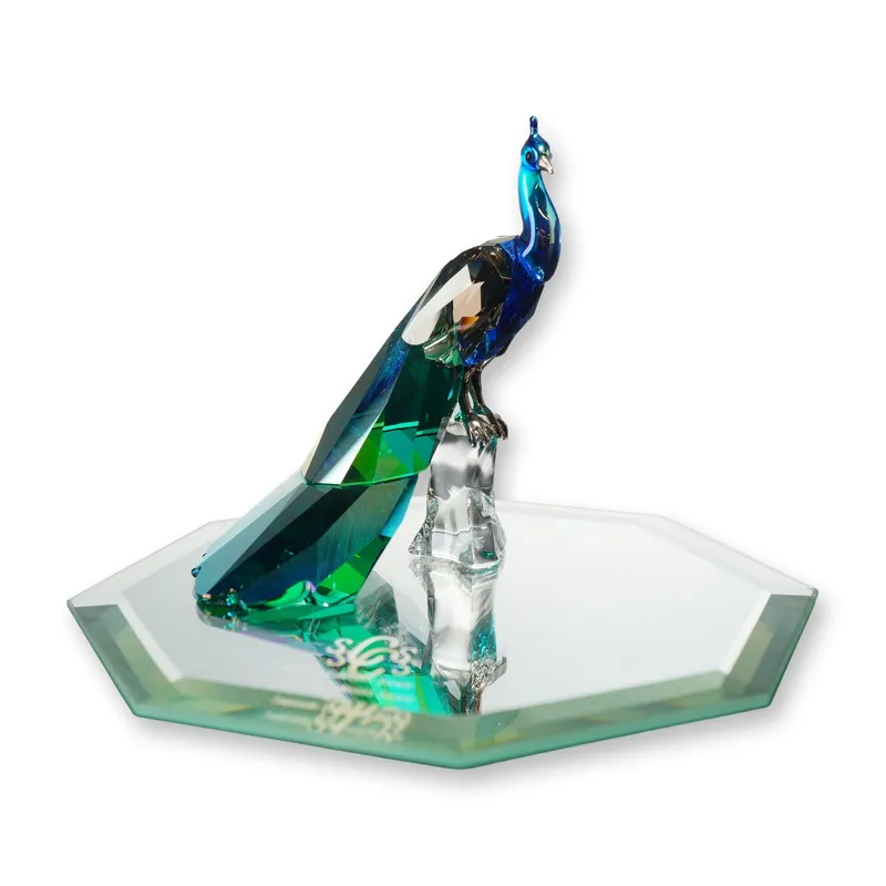 Swarovski Crystal SCS Loyalty Figurine, Peacock from auction in Hollywood, Florida — image 42