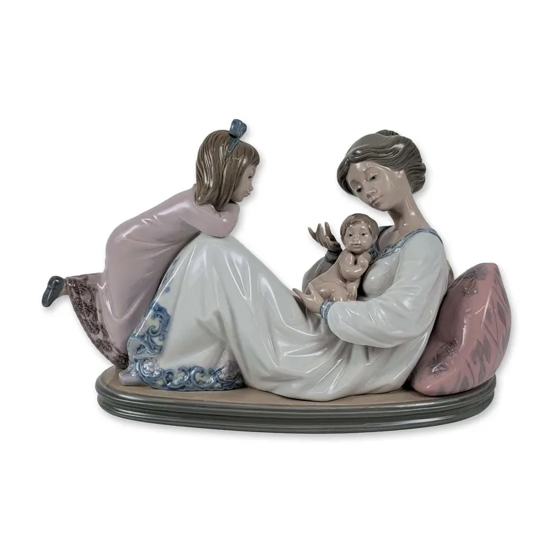 Lladro Porcelain Figurine, Latest Addition 1001606 from auction in Hollywood, Florida — image 31