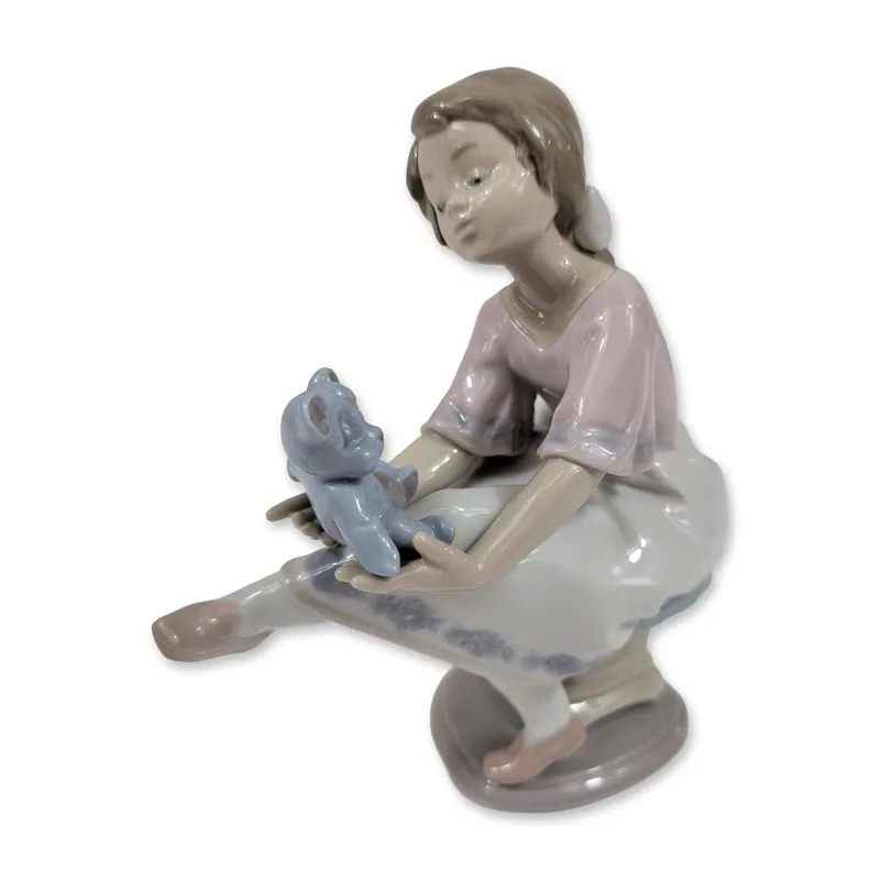 Lladro Porcelain Best Friend Figurine 7620 from auction in Hollywood, Florida — image 43