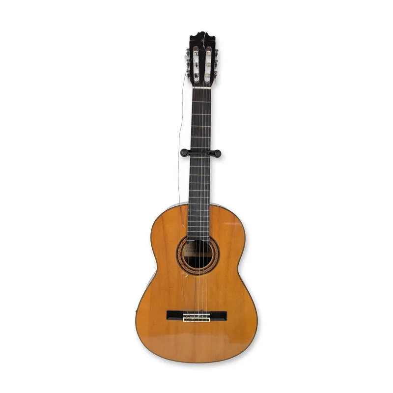 Yamaha G-231 II Natural Classical Acoustic Guitar from auction in Hollywood, Florida — image 9