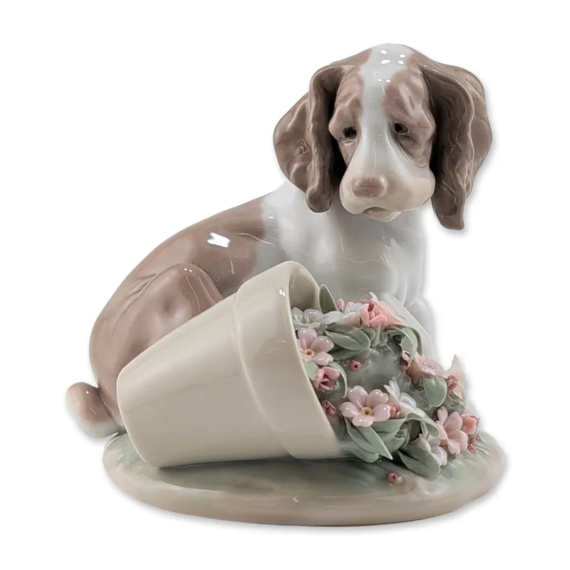 Lladro It Wasnt Me Porcelain Figurine 7672 from auction in Hollywood, Florida — image 27