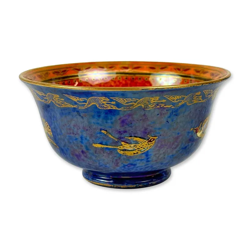 Wedgwood Hummingbird Luster Bowl, Z5294 from auction in Hollywood, Florida — image 37