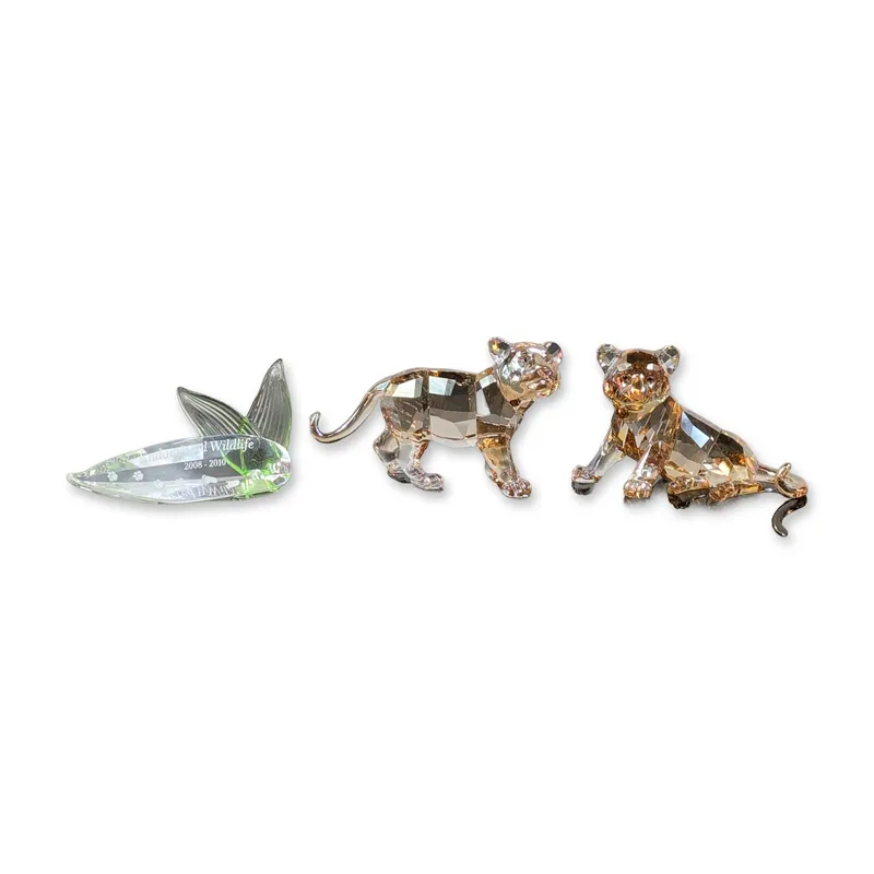 3pc Swarovski 2010 Annual Edition SCS Crystal Figurines, Tiger Cubs and Endangered Wildlife Plaque from auction in Hollywood, Florida — image 47