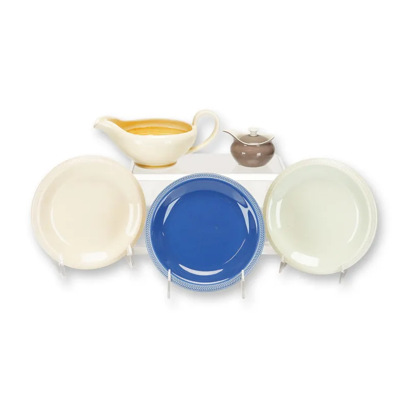 5pc Wedgwood Etruria Lidded Salt Cellar, Susie Cooper Sauce Boat, and Weekday Weekend Plates from auction in Hollywood, Florida — image 40