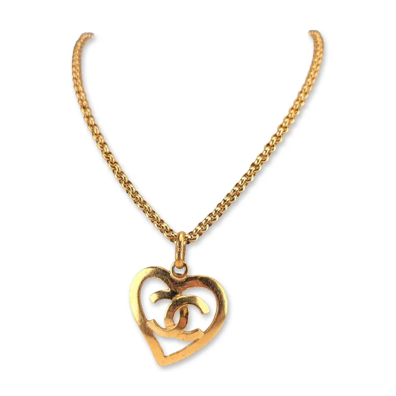 Chanel 95P Gold-Tone CC Heart Pendant Necklace from auction in Hollywood, Florida — image 23