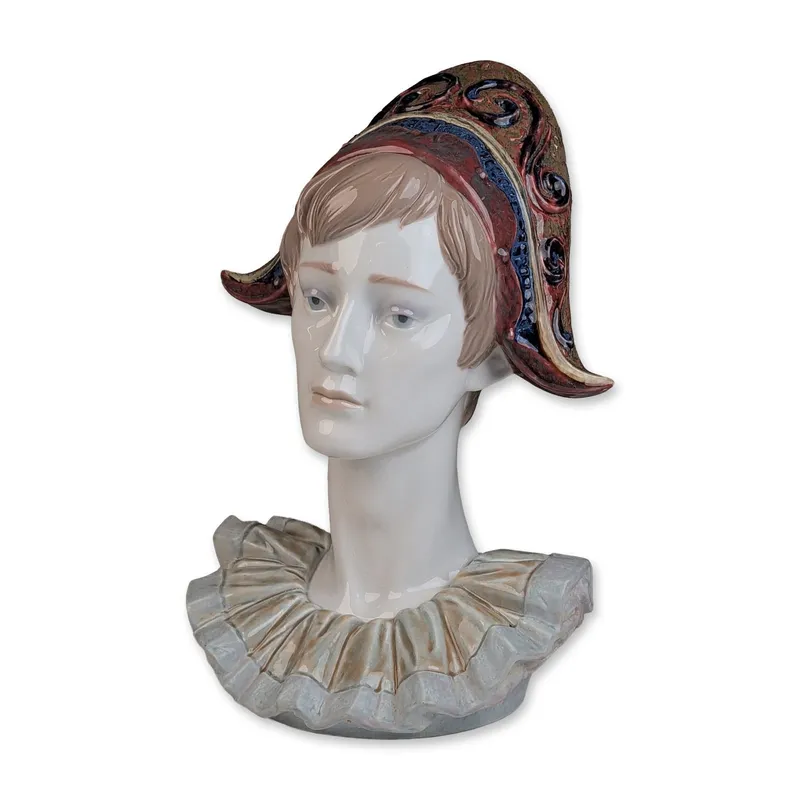 Lladro Glazed Porcelain Bust, Pensive Harlequin 01006434 from auction in Hollywood, Florida — image 45