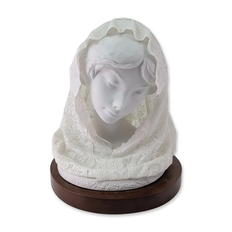 Lladro Small Porcelain Bust with Veil 11539 from auction in Hollywood, Florida — image 19