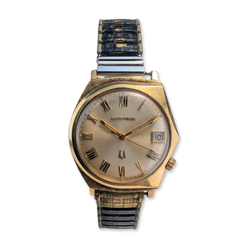 Bulova Accutron Wristwatch with 14kt Gold Case from auction in Hollywood, Florida — image 9