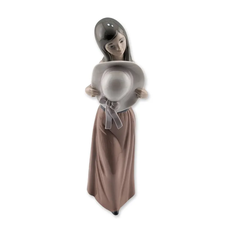 Lladro A Sunny Day Porcelain Figurine from auction in Hollywood, Florida — image 17